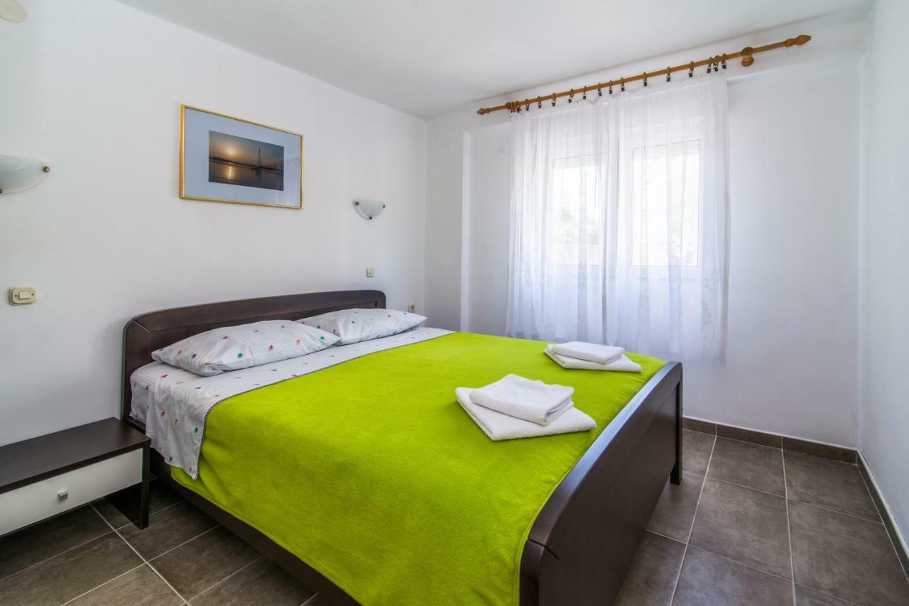 Holiday House Rosalia With Seaview And Swimming Pool Suzan Екстериор снимка