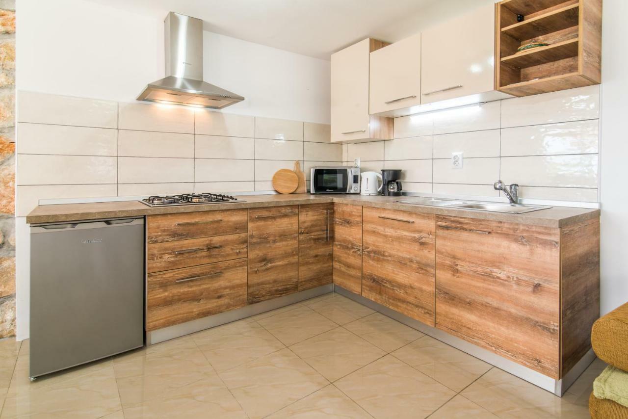 Holiday House Rosalia With Seaview And Swimming Pool Suzan Екстериор снимка